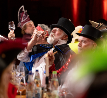 2_Naerrische_Weinprobe-5298